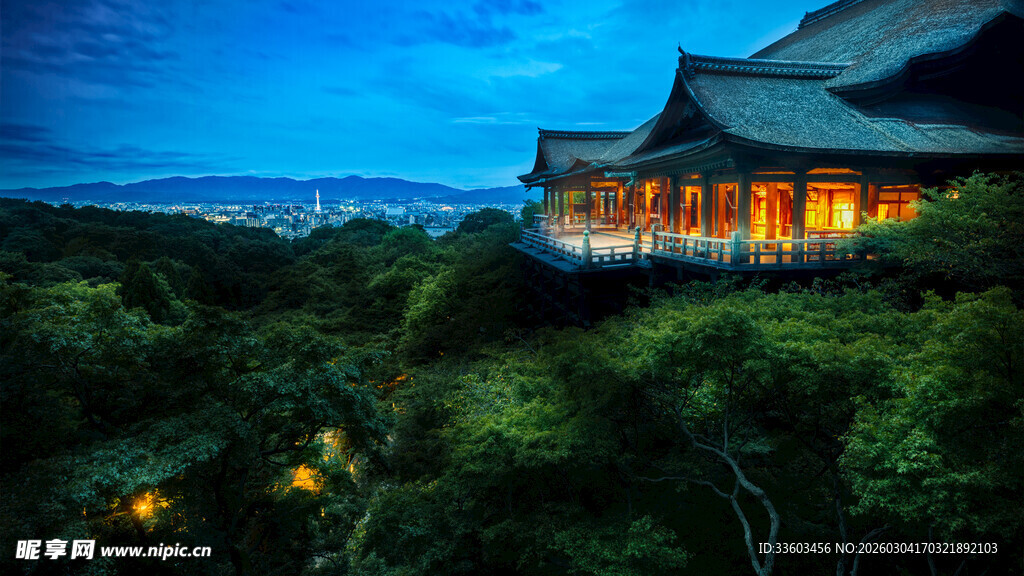 夜幕下的中式建筑景观