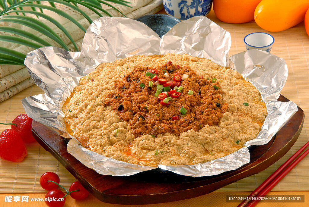 铁板鱼籽小豆腐