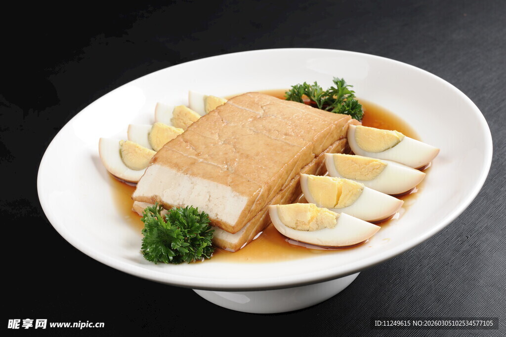 卤蛋拼豆腐