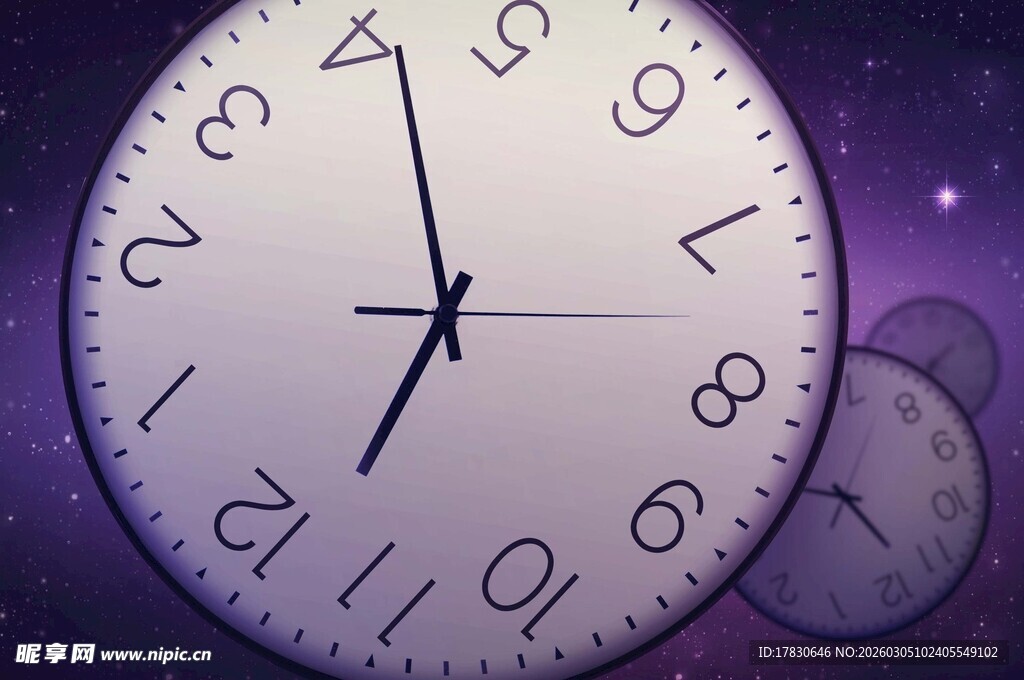 梦幻背景下的复古时钟