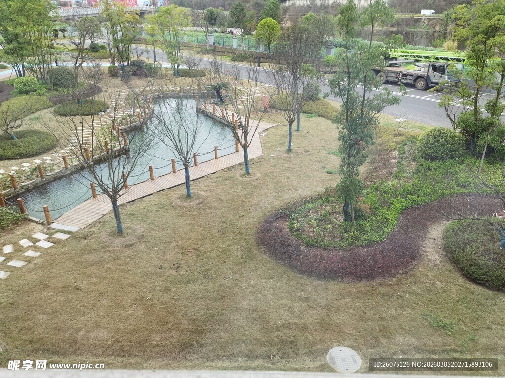 俯瞰精致园林景观