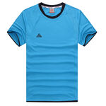 蓝色阿迪达斯短袖运动T恤