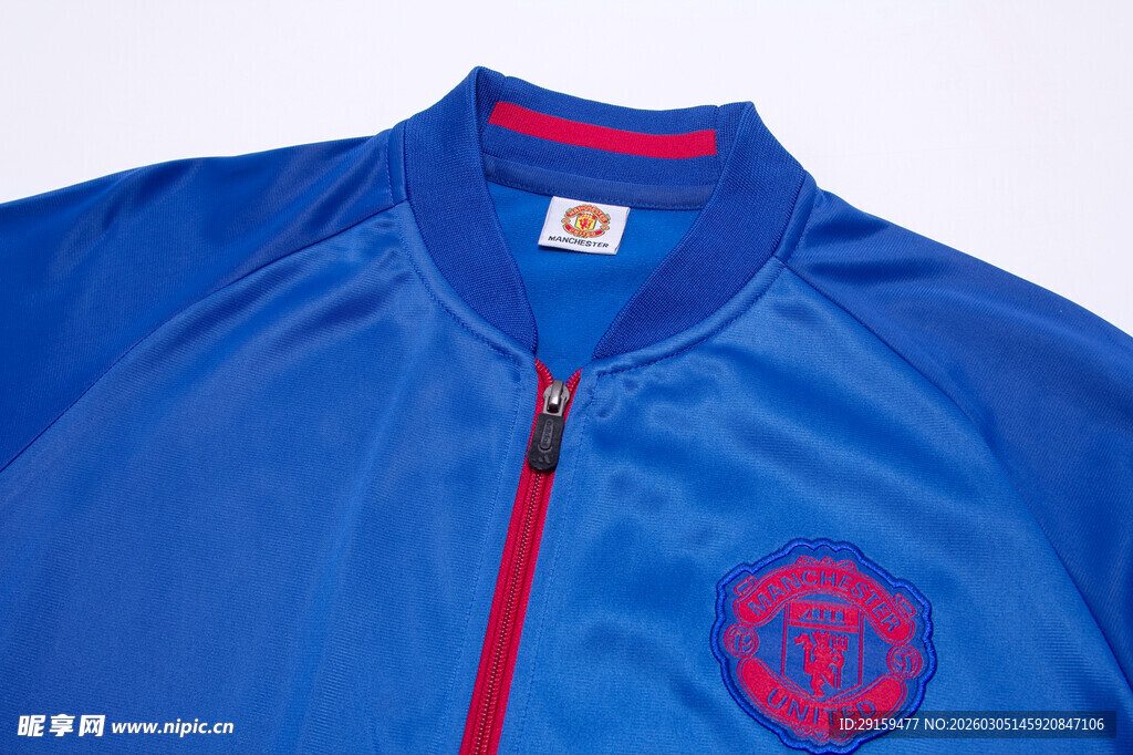 蓝色曼联运动夹克上衣