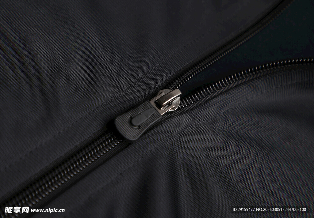 黑色衣物拉链特写
