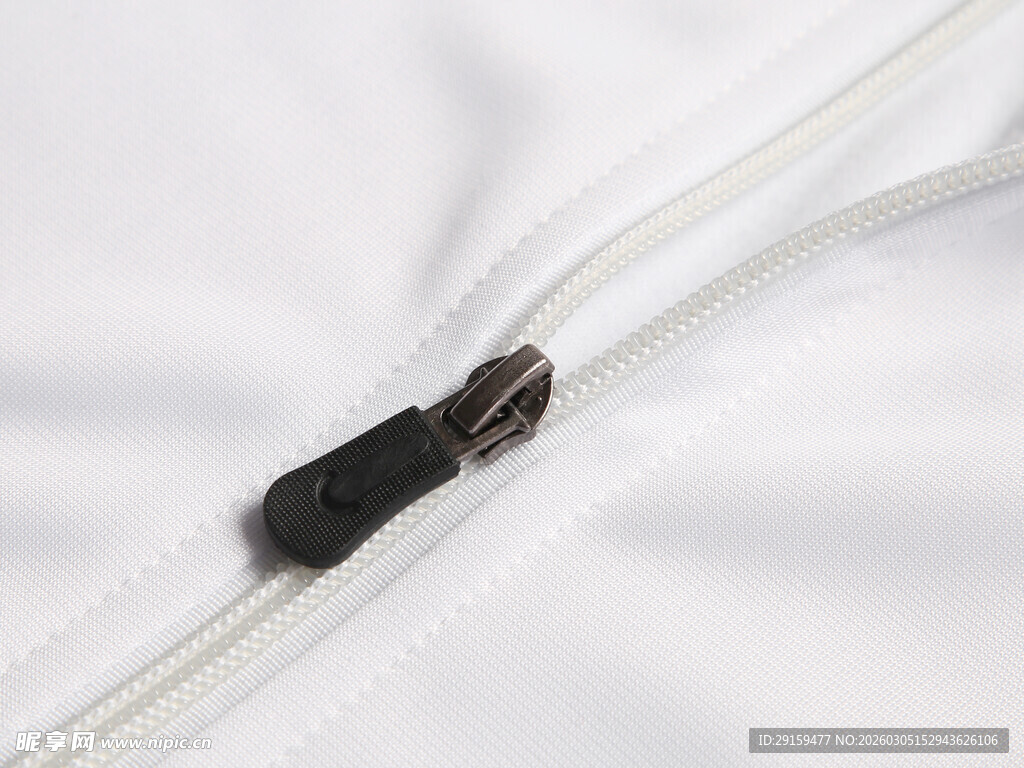 白色拉链特写