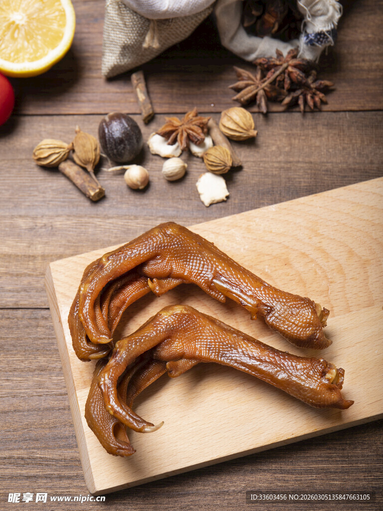 美味卤鸭掌