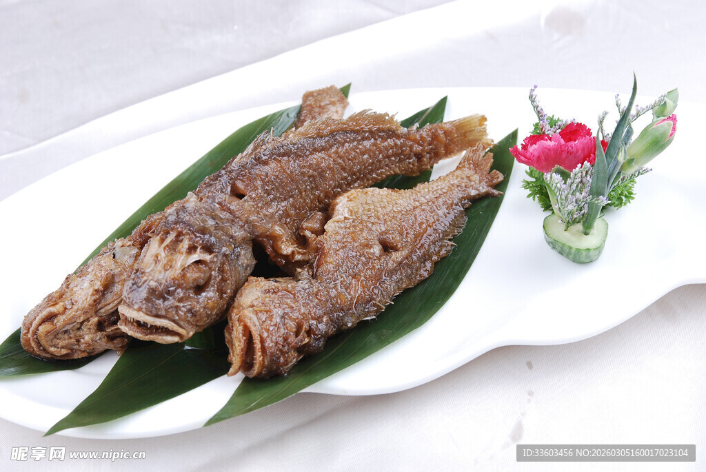 香煎石斑鱼摆盘精致