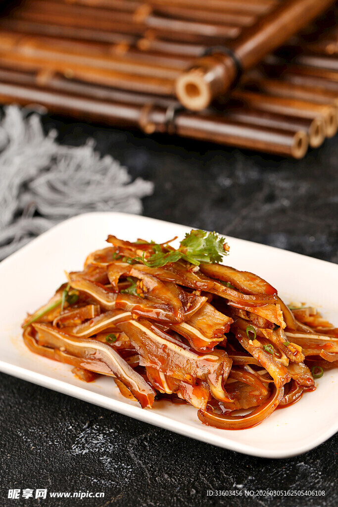 美味凉拌猪耳丝