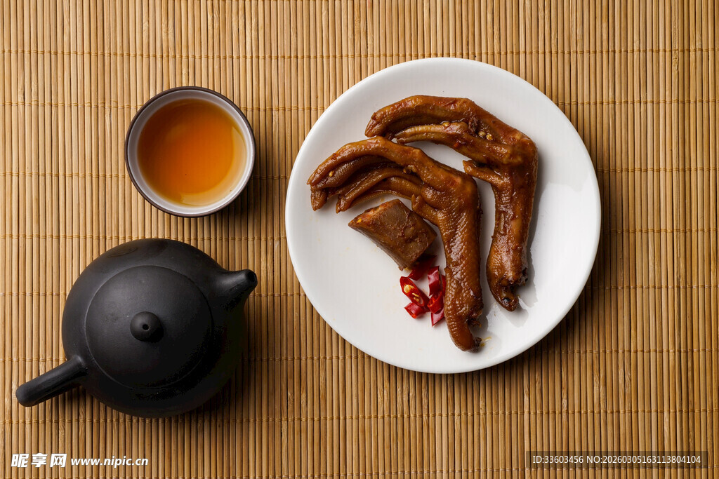 茶香卤味鸭脚