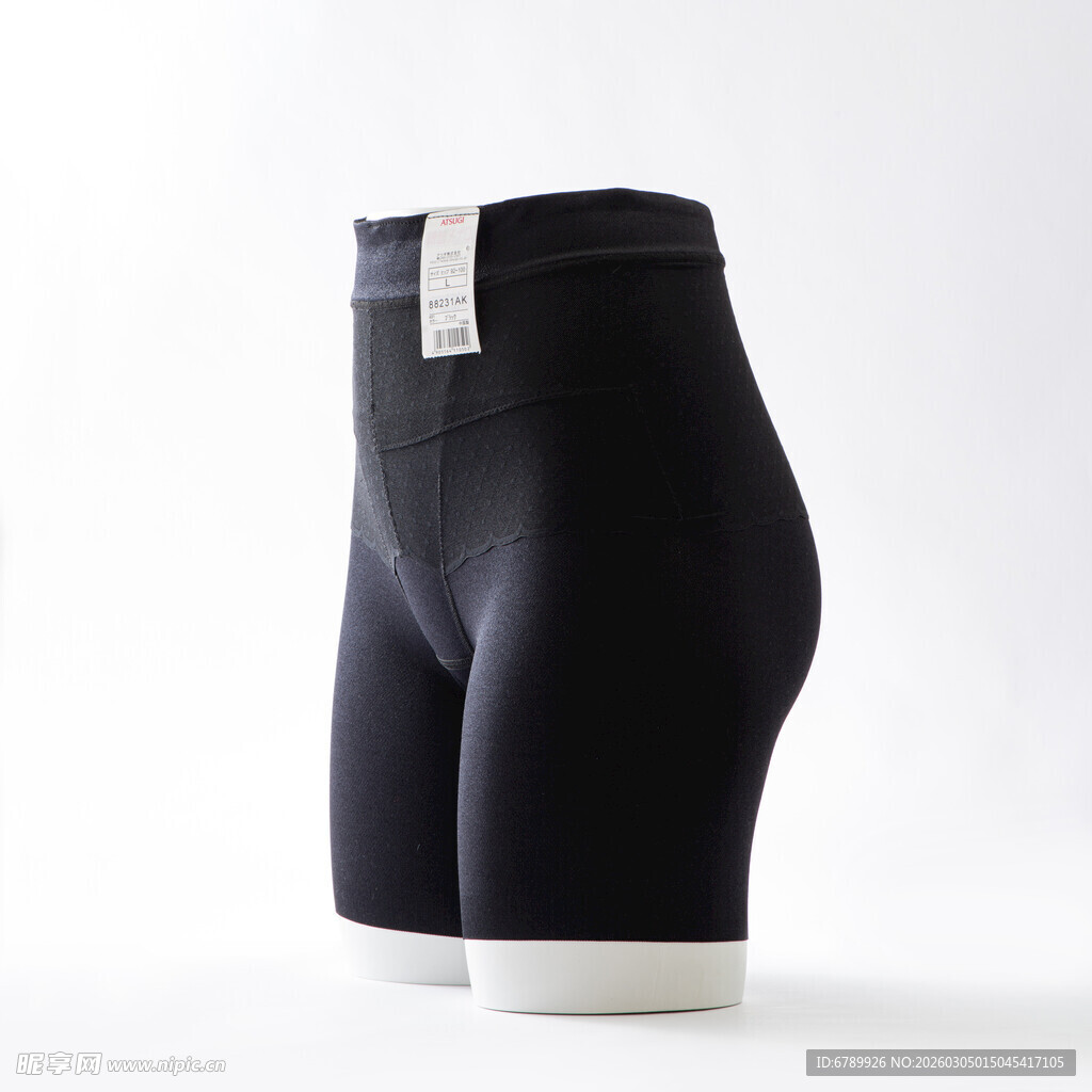 黑色高腰塑身短裤