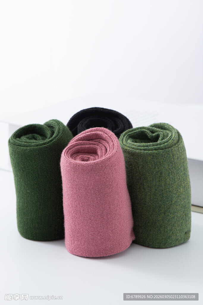 多彩卷状棉袜展示