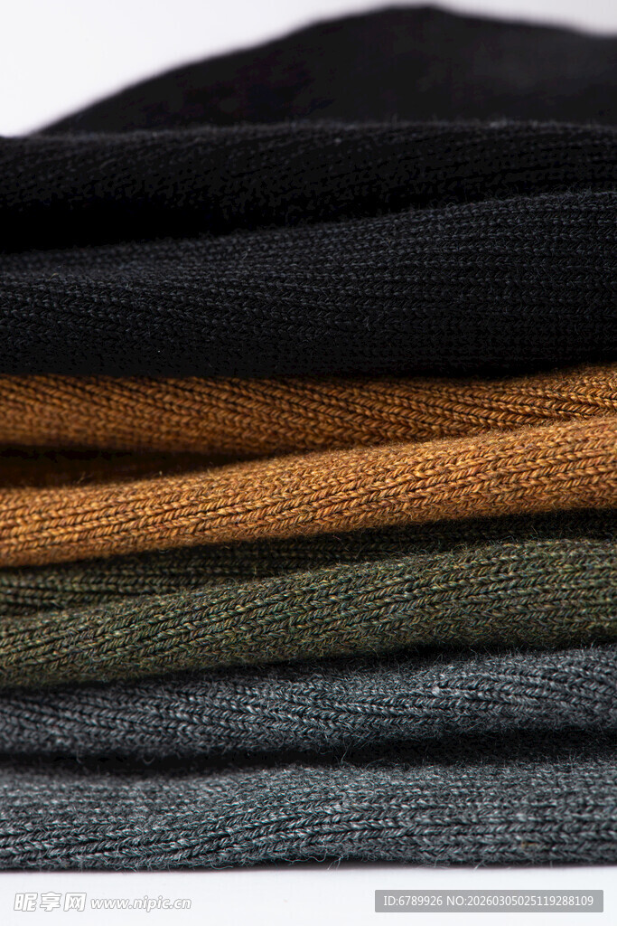 多彩叠放的各式棉袜布料