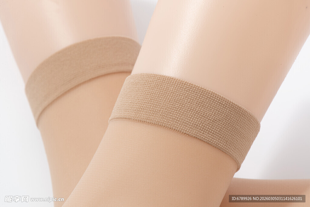 裸肤色女士袜口特写