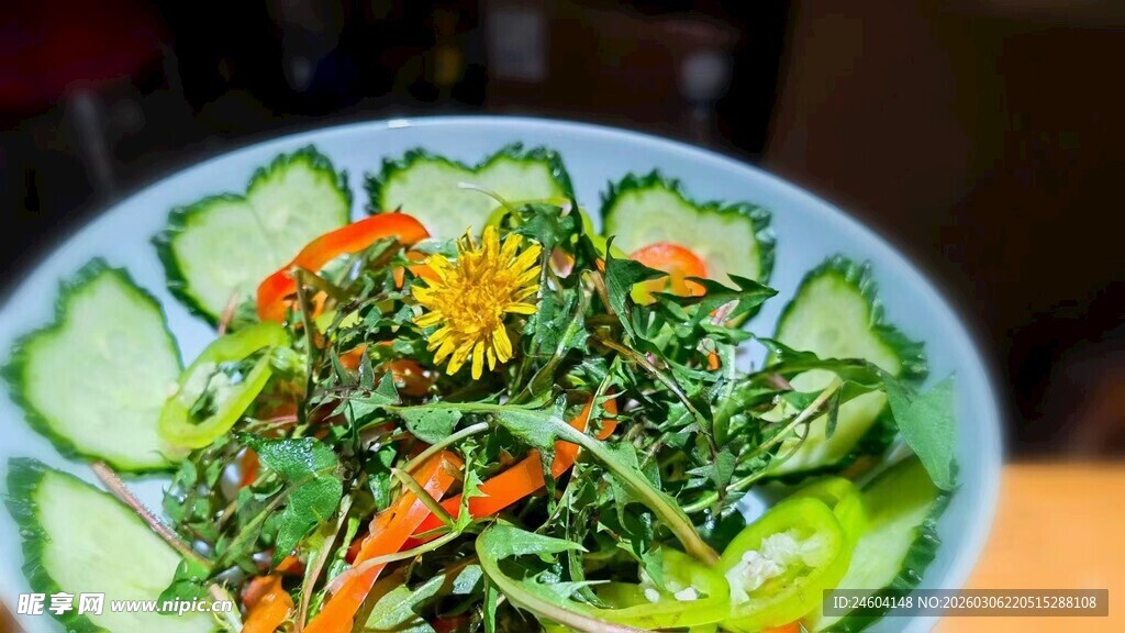 清新蔬菜沙拉摆盘精美