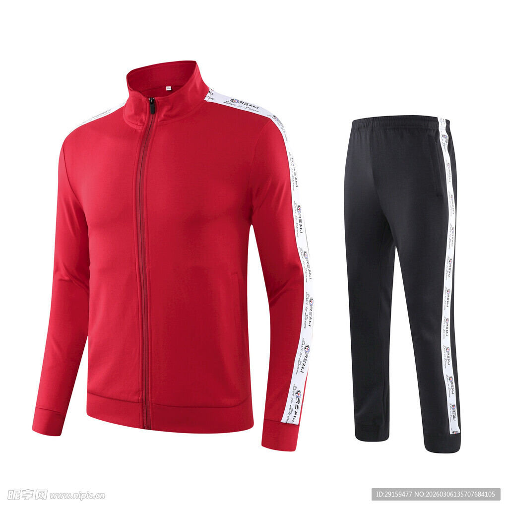 红色运动套装两件套