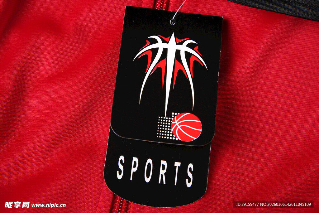 运动风黑色吊牌