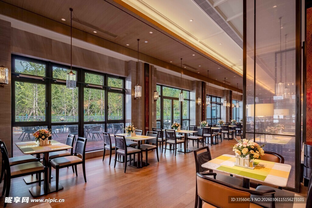 现代风格餐厅室内场景