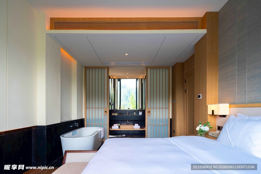 现代简约风格的温馨卧室