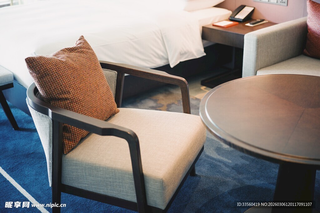 现代简约风格室内桌椅陈设