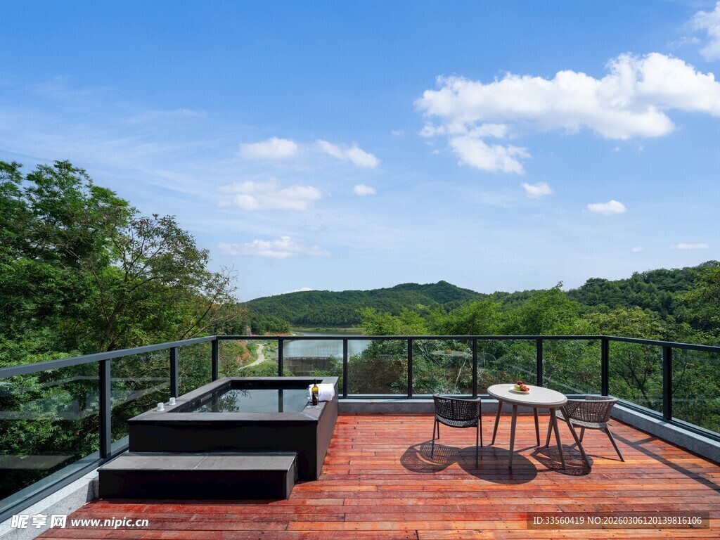 户外露台尽享自然美景