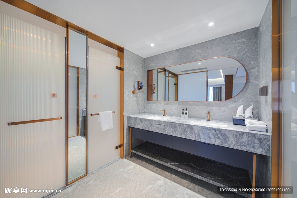 现代简约风格豪华浴室