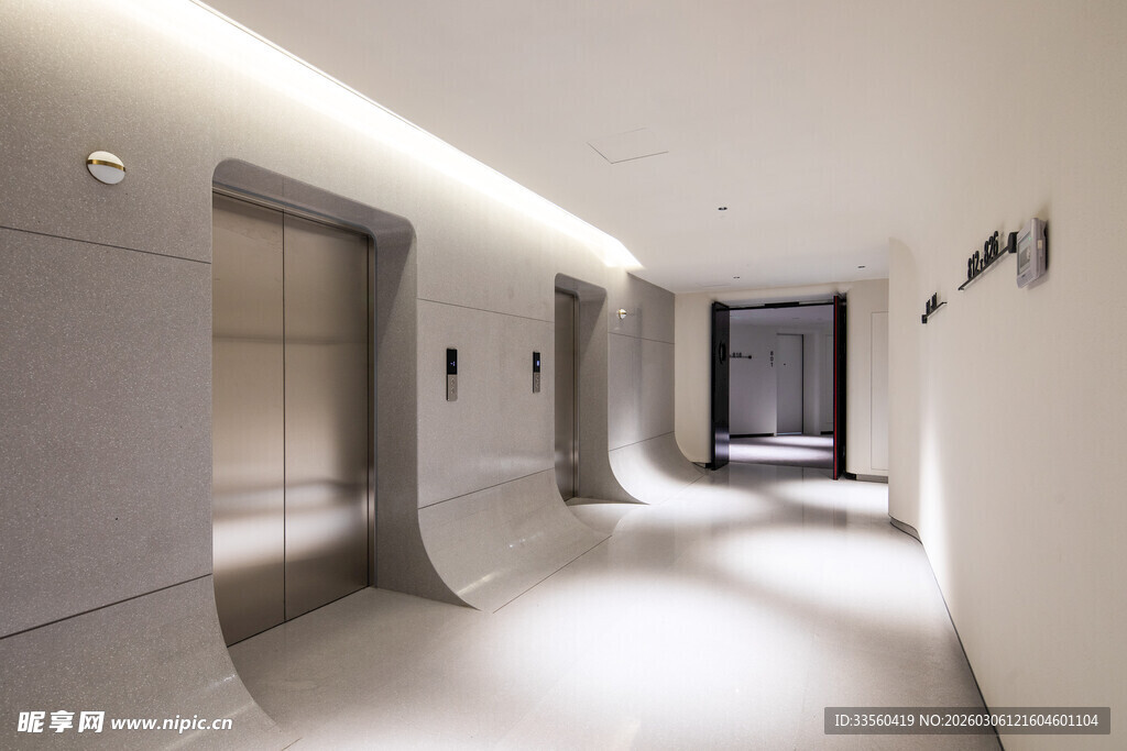 现代简约风格的走廊空间