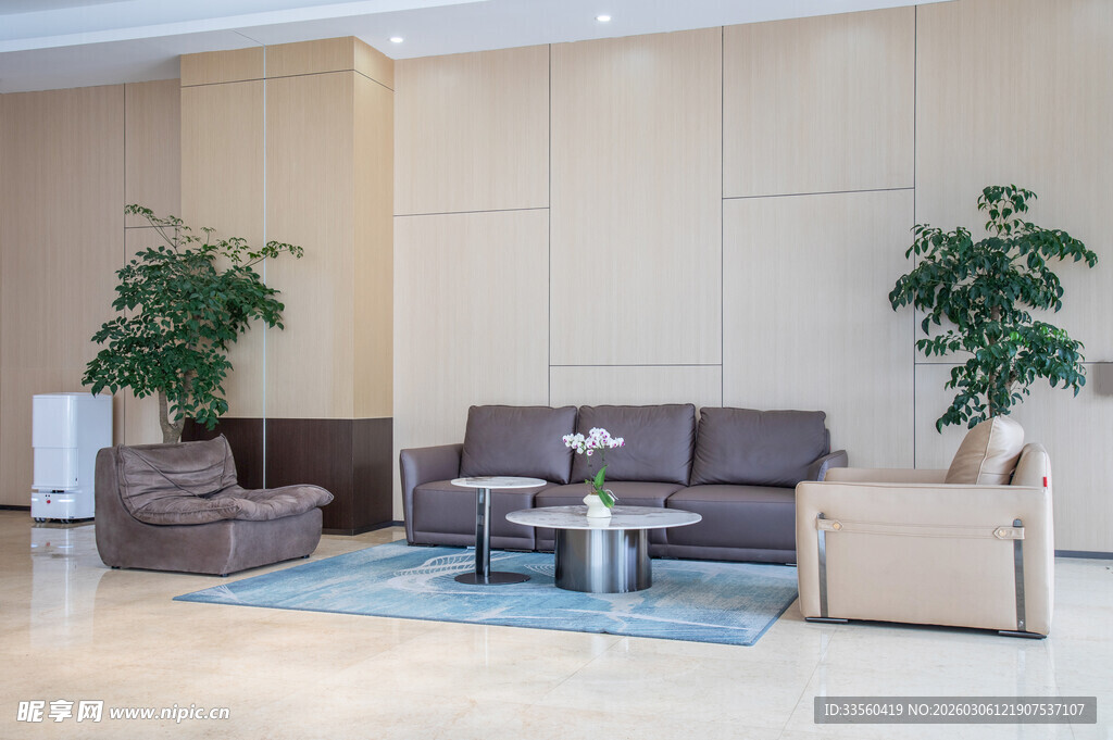 现代简约风格的室内休息区