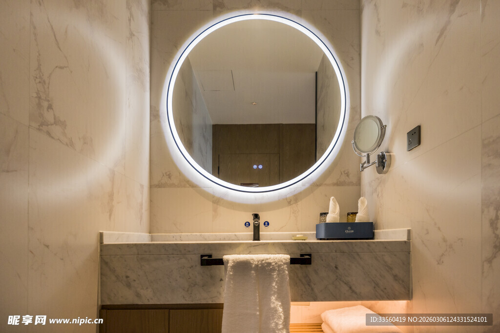 现代简约风浴室洗手台