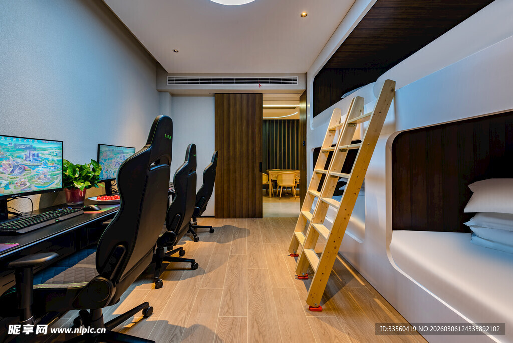 电竞主题双层床卧室空间