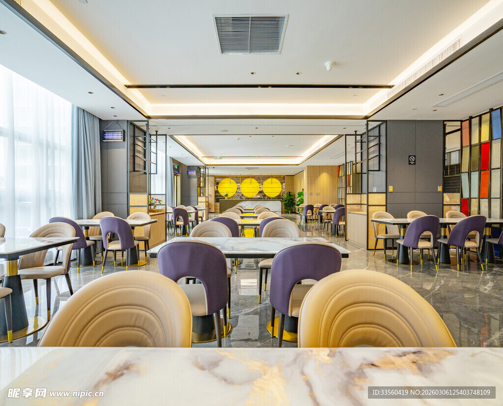 现代风格餐厅室内场景