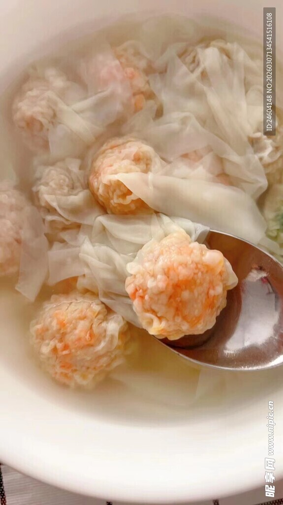 虾仁馄饨汤鲜香好滋味