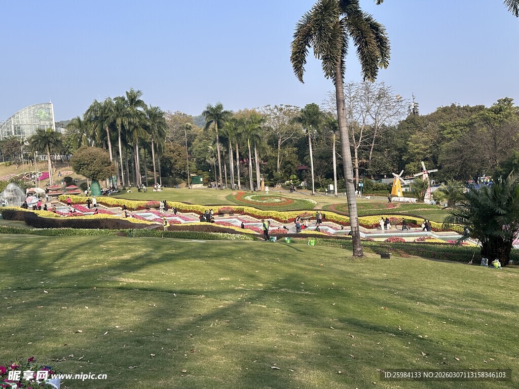 绿意盎然的云台花园