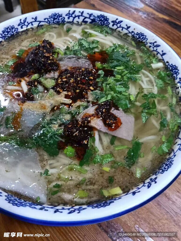 美味特色牛肉汤一碗