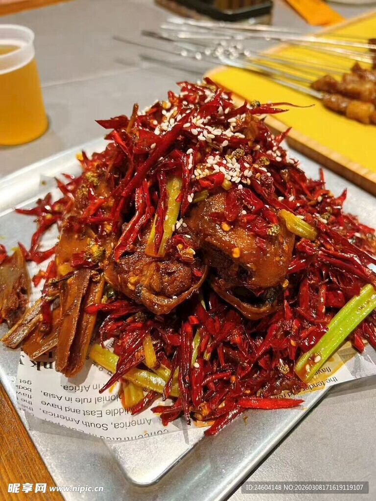 香辣诱人的特色辣子鸡