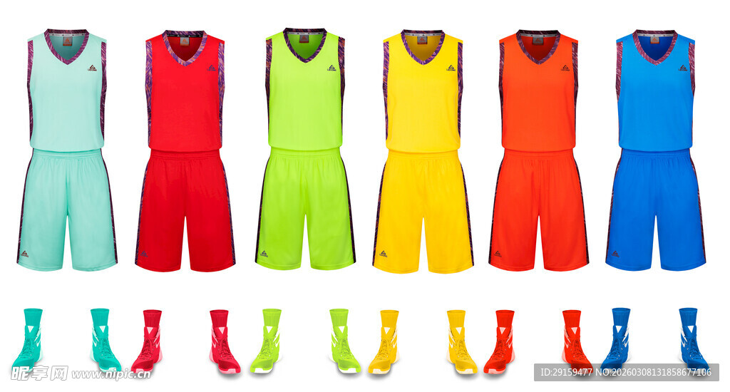 多彩运动服套装展示