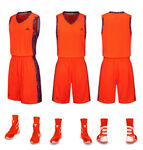 橙色篮球运动套装及鞋