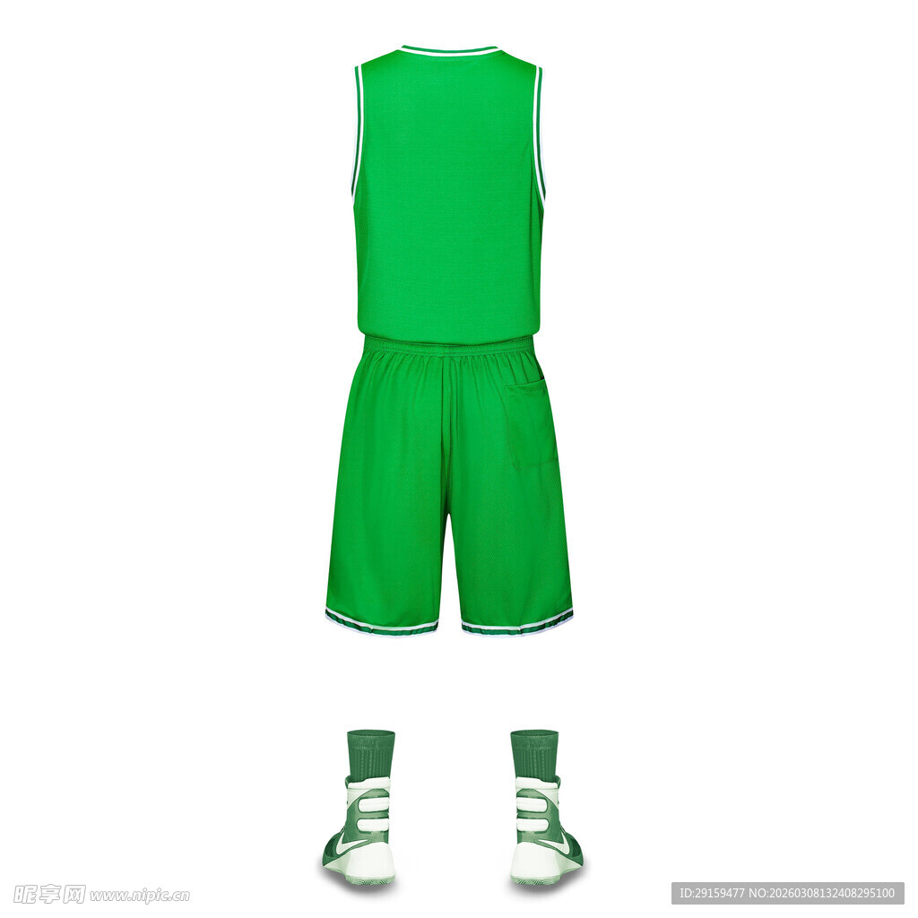 绿色篮球运动套装及鞋袜