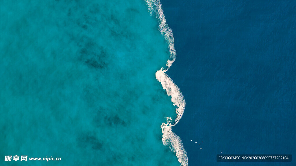 蔚蓝海岸的美丽海岸线