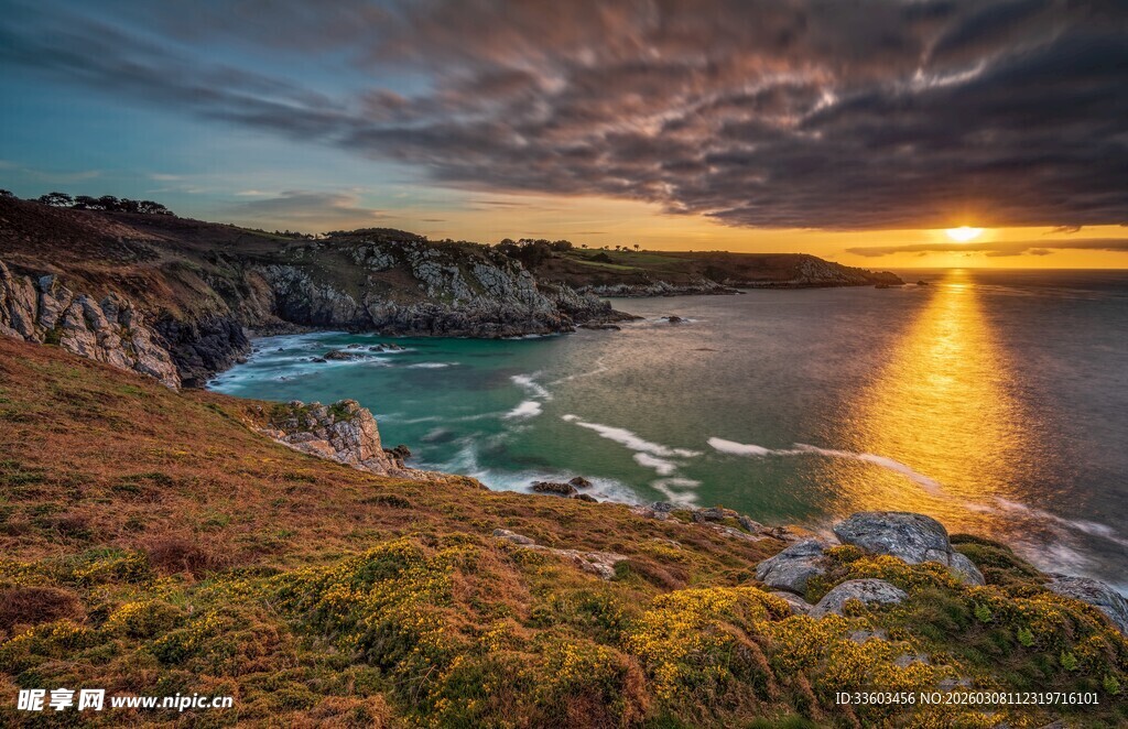 海边壮丽日落美景