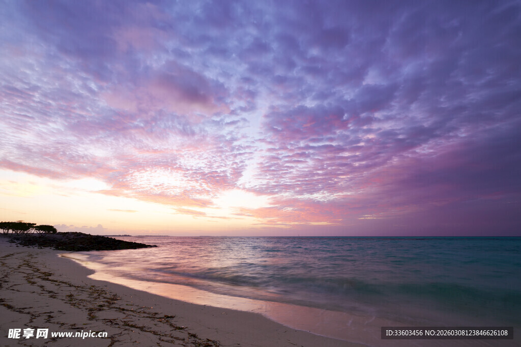 海边绚丽晚霞美景