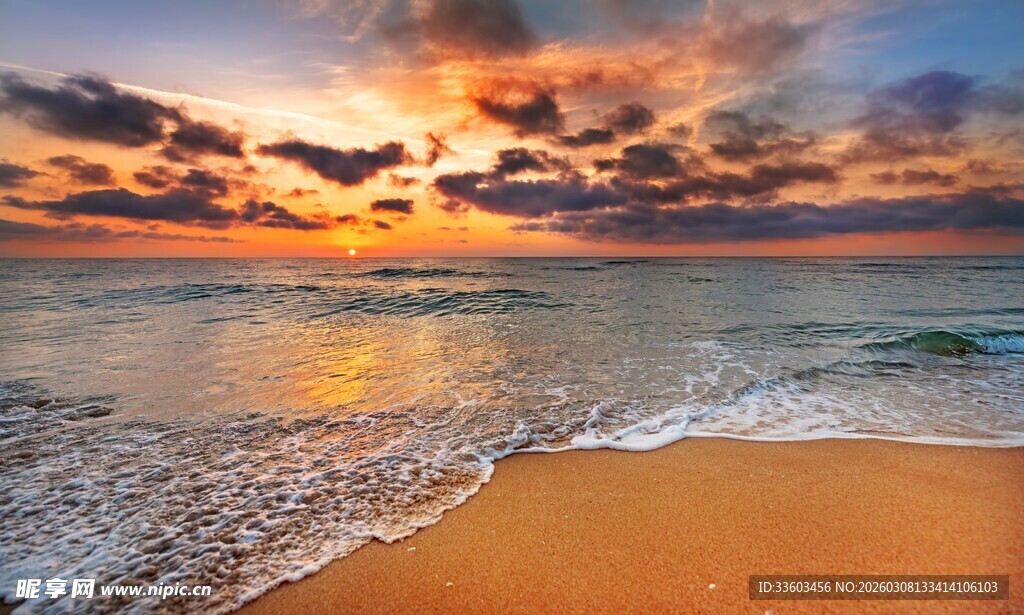 海边绝美日落沙滩风景