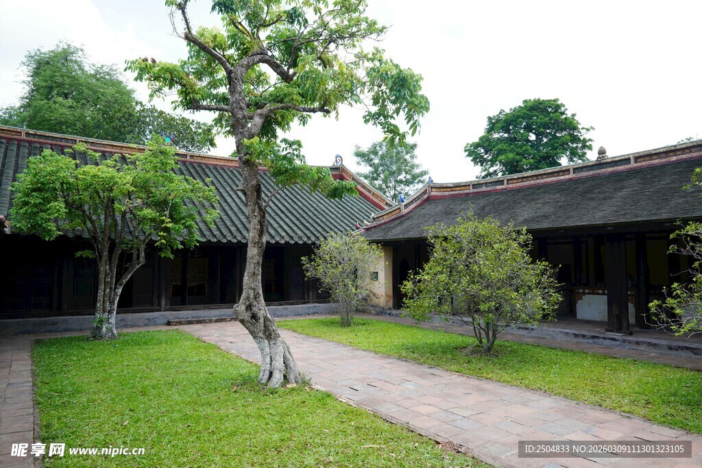 中式庭院景观 绿树环绕