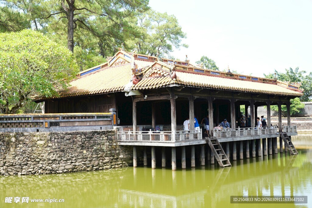 水上古亭风景秀丽