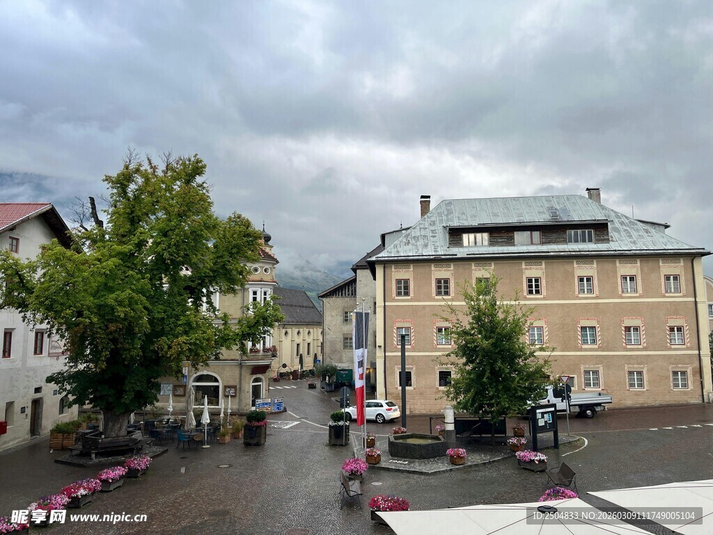  洲小镇广场景致