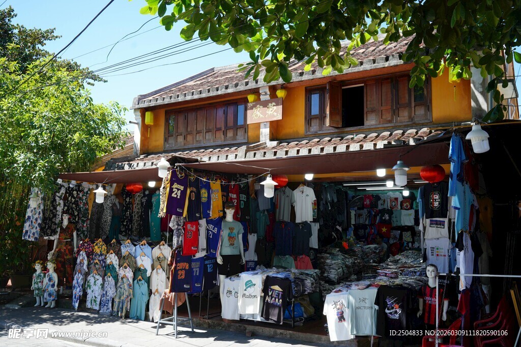 小镇多彩商铺街景