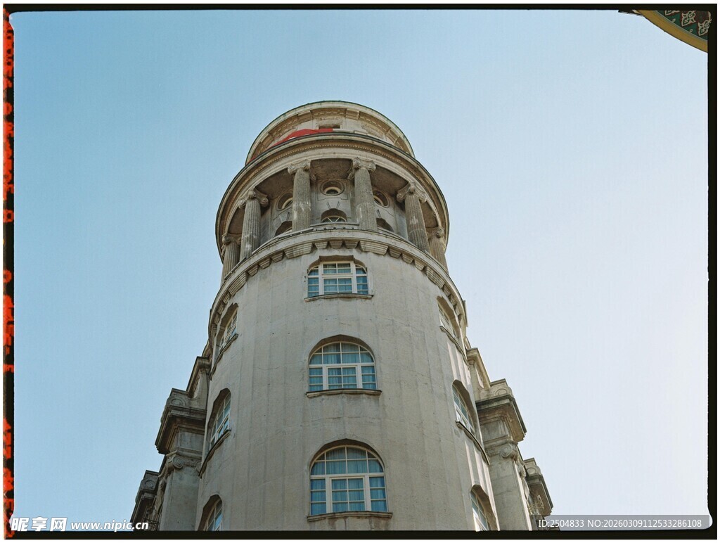 高耸典雅的欧式风格建筑