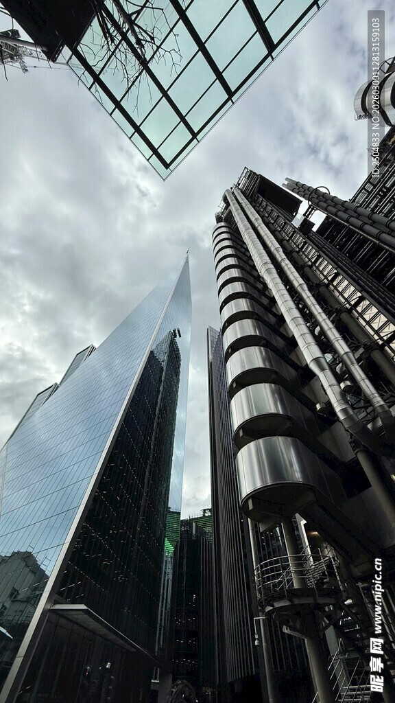 都市摩天大楼壮观景象