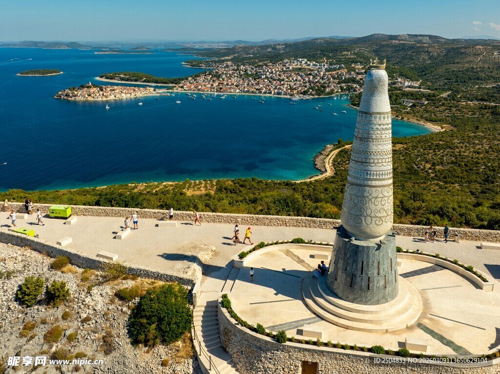 海滨纪念碑俯瞰壮丽美景