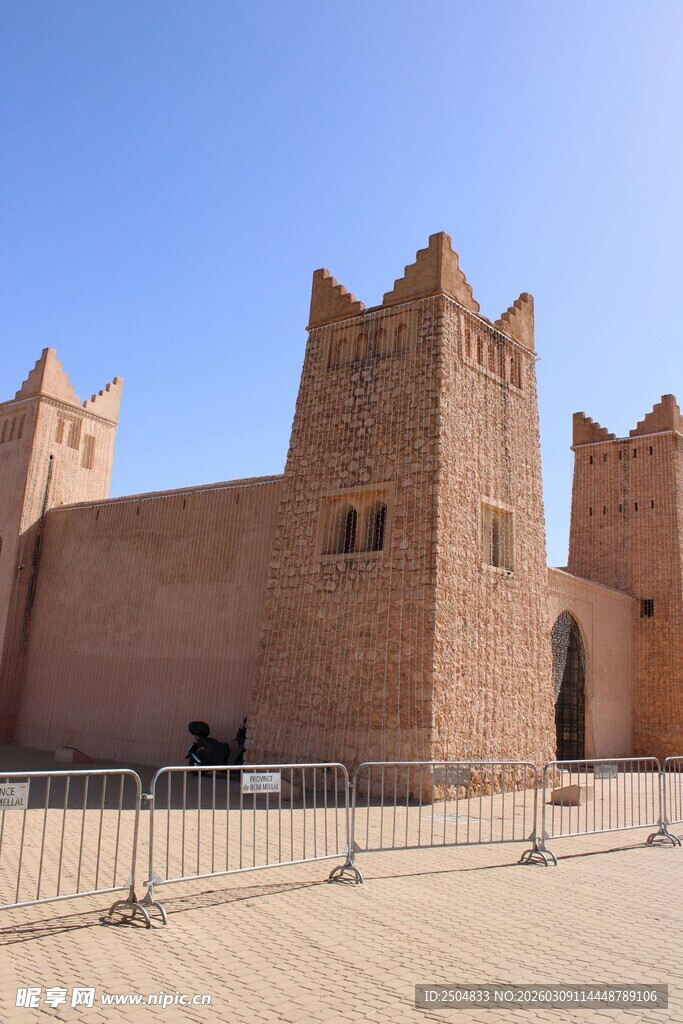 古老红砖城堡建筑景观