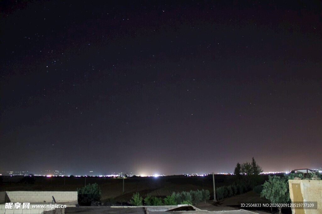 城市夜景天际线